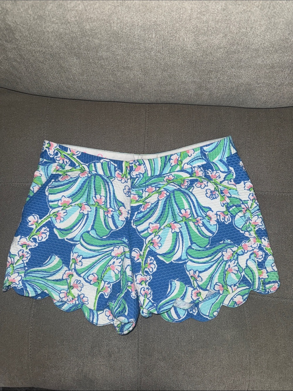 Lilly Pulitzer Women’s Scallop Hem Shorts